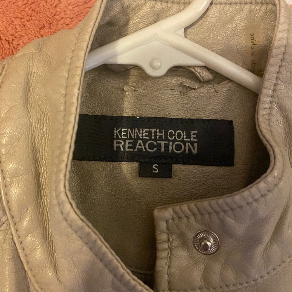 Kenneth Cole Reaction tan zippered moto leather jacket